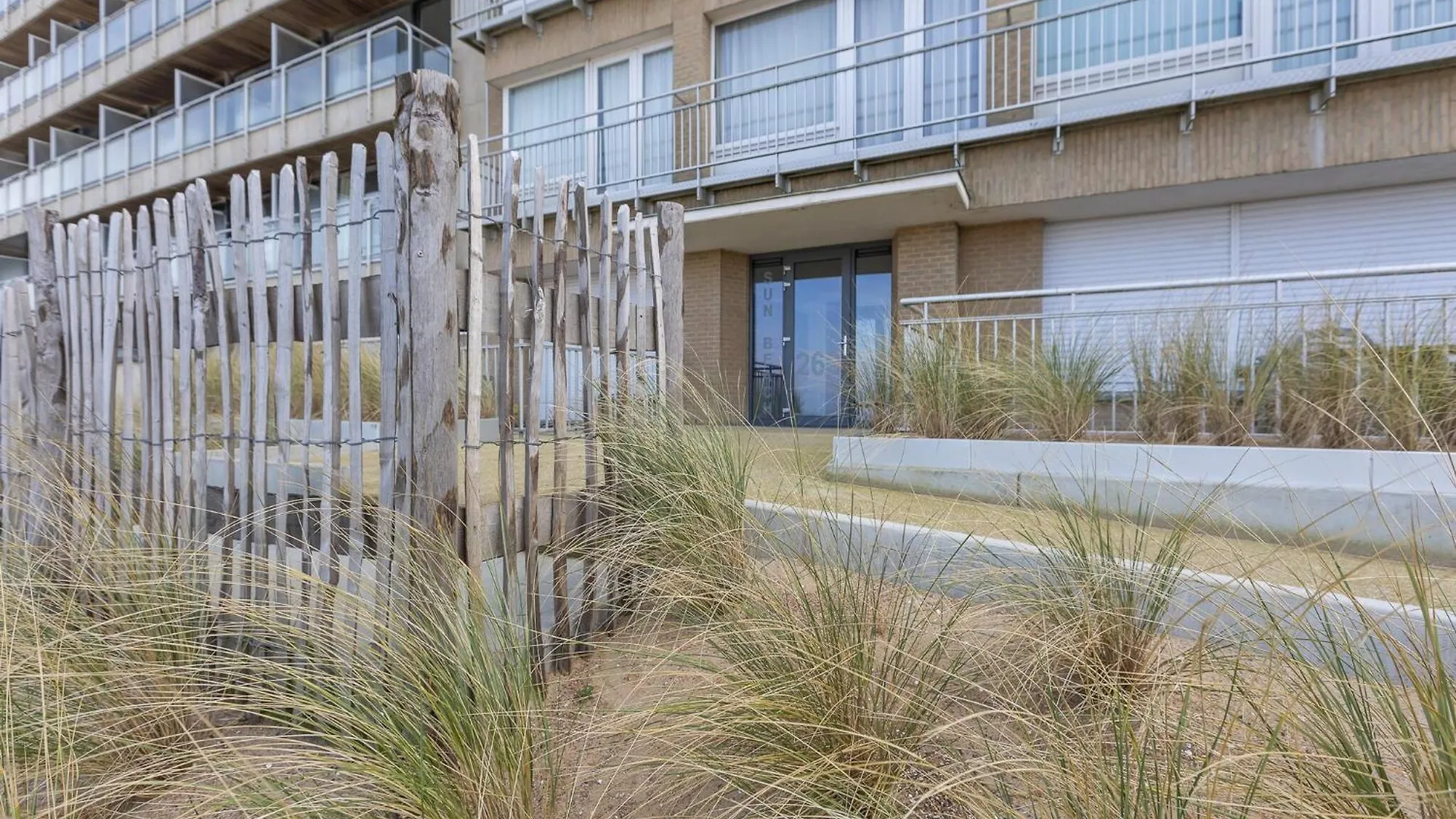 Modern Apartment With Frontal Sea-View Middelkerke