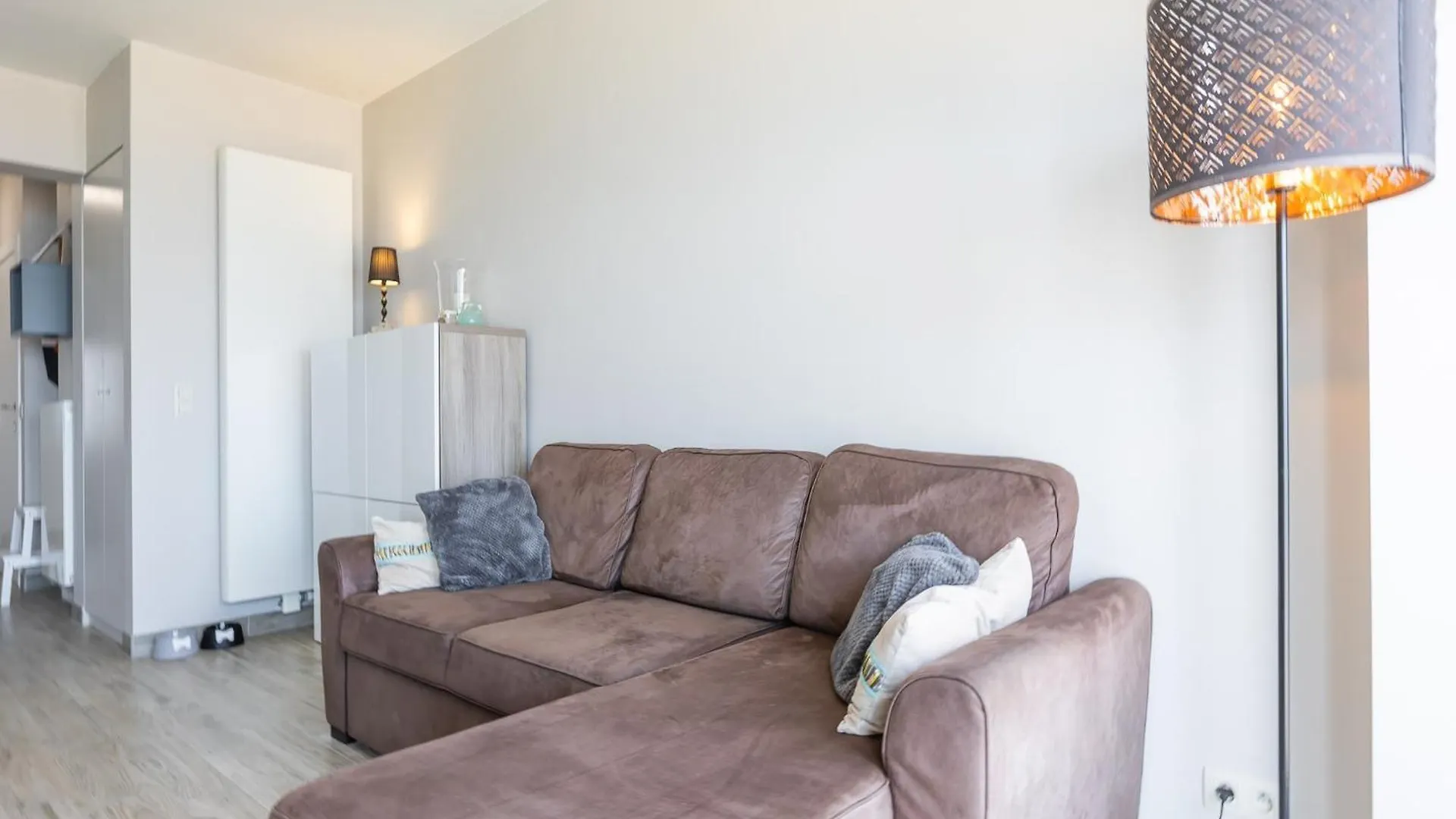 Modern Apartment With Frontal Sea-View Middelkerke